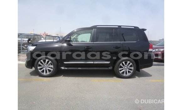Acheter Import Utilitaire Toyota Land Cruiser Noir à Import - Dubai, Dakar Acheter Import Utilitaire Toyota Land Cruiser Noir à Import - Dubai, Dakar