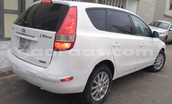 Buy Used Hyundai i30 White Car in Dakar in Dakar Buy Used Hyundai i30 White Car in Dakar in Dakar