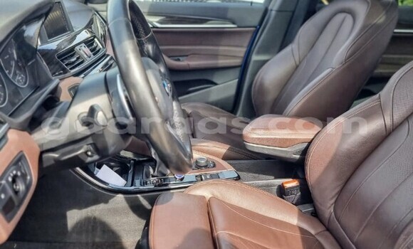 Acheter Occasion Voiture BMW X1 Bleu à Dakar, Dakar Acheter Occasion Voiture BMW X1 Bleu à Dakar, Dakar