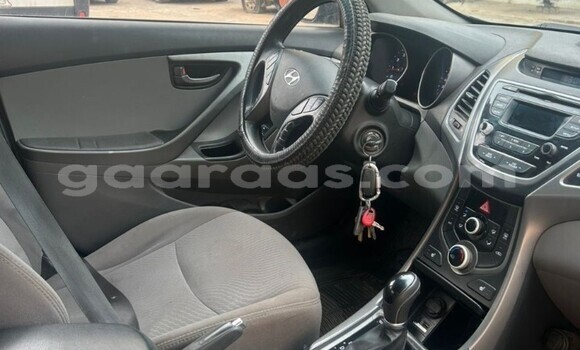 Buy Used Hyundai Elantra Blue Car in Dakar in Dakar Buy Used Hyundai Elantra Blue Car in Dakar in Dakar