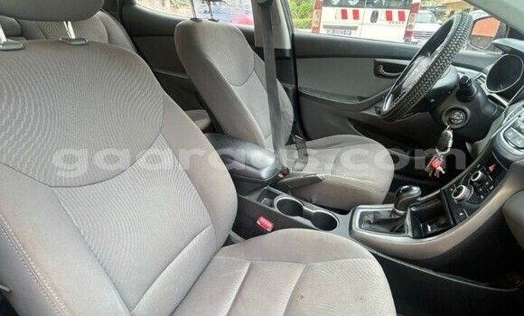 Buy Used Hyundai Elantra Blue Car in Dakar in Dakar Buy Used Hyundai Elantra Blue Car in Dakar in Dakar