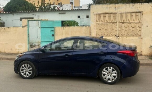 Buy Used Hyundai Elantra Blue Car in Dakar in Dakar Buy Used Hyundai Elantra Blue Car in Dakar in Dakar