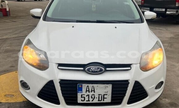 Acheter Occasion Voiture Ford Focus Blanc à Dakar, Dakar Acheter Occasion Voiture Ford Focus Blanc à Dakar, Dakar