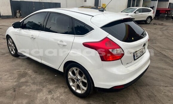 Acheter Occasion Voiture Ford Focus Blanc à Dakar, Dakar Acheter Occasion Voiture Ford Focus Blanc à Dakar, Dakar