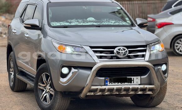 Buy Import Toyota Fortuner Silver Car in Dakar in Dakar Buy Import Toyota Fortuner Silver Car in Dakar in Dakar