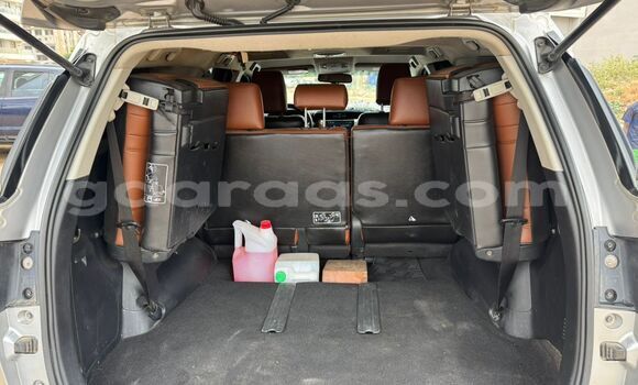 Buy Import Toyota Fortuner Silver Car in Dakar in Dakar Buy Import Toyota Fortuner Silver Car in Dakar in Dakar