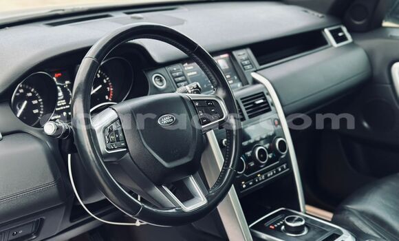 Acheter Import Voiture Land Rover Discovery Blanc à Dakar, Dakar Acheter Import Voiture Land Rover Discovery Blanc à Dakar, Dakar