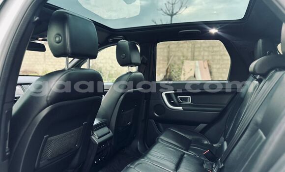 Acheter Import Voiture Land Rover Discovery Blanc à Dakar, Dakar Acheter Import Voiture Land Rover Discovery Blanc à Dakar, Dakar