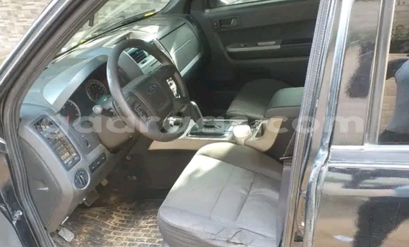 Dieundeu Occasion Ford Escape Black Auto in Dakar in Dakar Dieundeu Occasion Ford Escape Black Auto in Dakar in Dakar