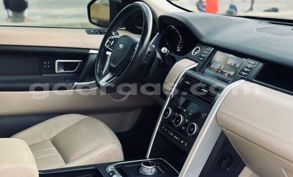 Buy Import Land Rover Discovery Sport White Car in Dakar in Dakar Buy Import Land Rover Discovery Sport White Car in Dakar in Dakar