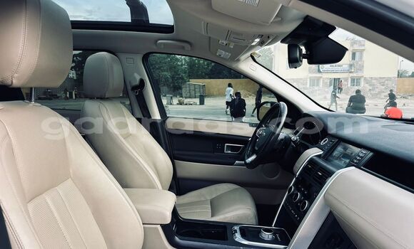 Buy Import Land Rover Discovery Sport White Car in Dakar in Dakar Buy Import Land Rover Discovery Sport White Car in Dakar in Dakar