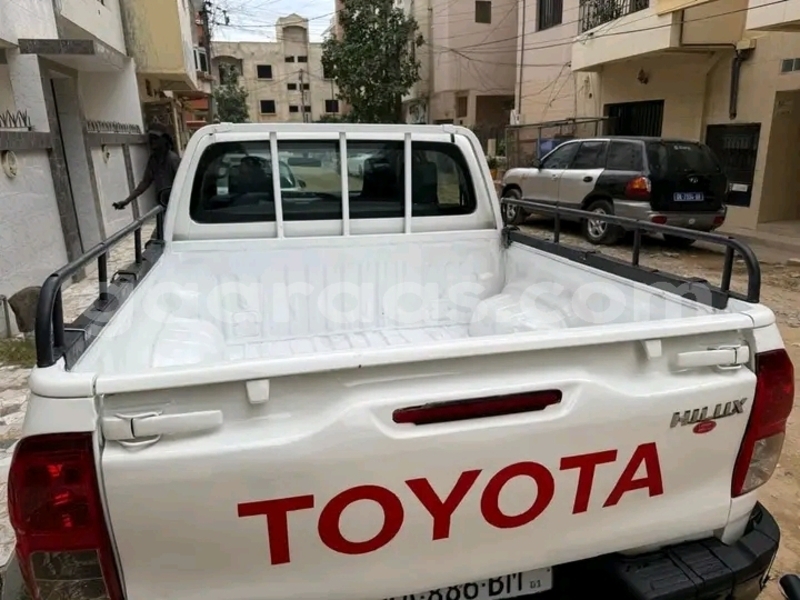 Big with watermark toyota hilux dakar dakar 25908