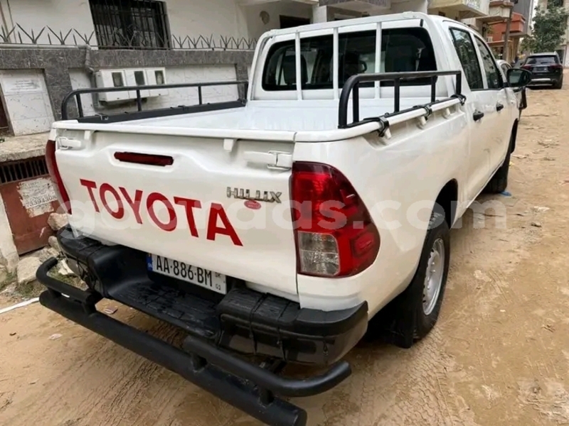 Big with watermark toyota hilux dakar dakar 25908