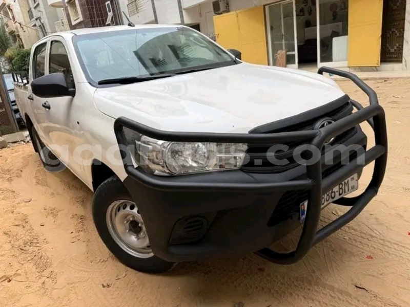 Big with watermark toyota hilux dakar dakar 25908