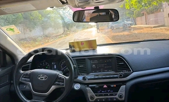 Dieundeu Occasion Hyundai Elantra White Auto in Dakar in Dakar Dieundeu Occasion Hyundai Elantra White Auto in Dakar in Dakar