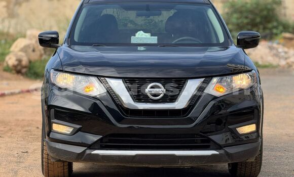Dieundeu Imported Nissan Rogue Silver Auto in Dakar in Dakar
