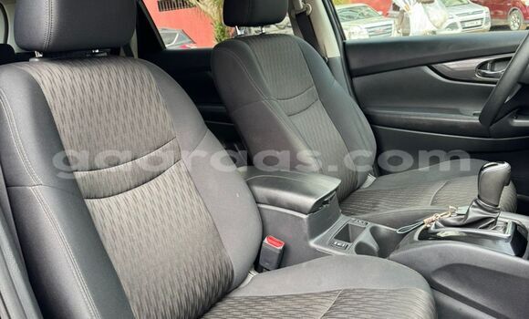 Buy Import Nissan Rogue Silver Car in Dakar in Dakar Buy Import Nissan Rogue Silver Car in Dakar in Dakar