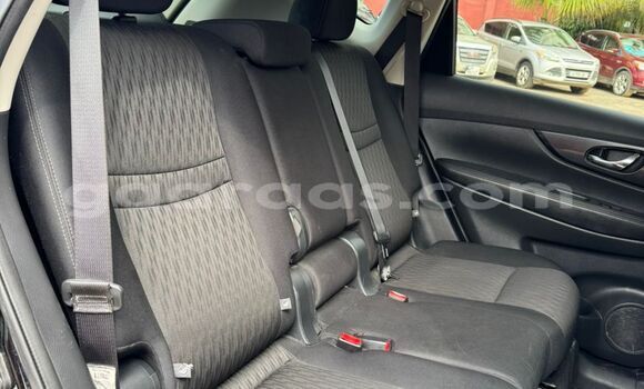 Buy Import Nissan Rogue Silver Car in Dakar in Dakar Buy Import Nissan Rogue Silver Car in Dakar in Dakar