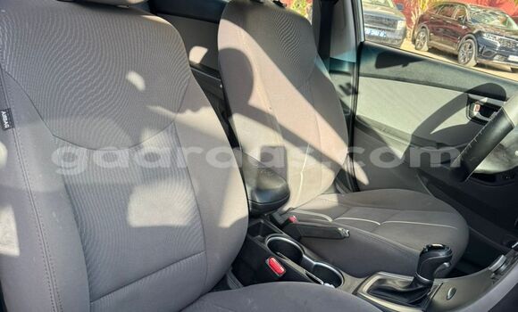 Dieundeu Imported Hyundai Elantra White Auto in Dakar in Dakar Dieundeu Imported Hyundai Elantra White Auto in Dakar in Dakar