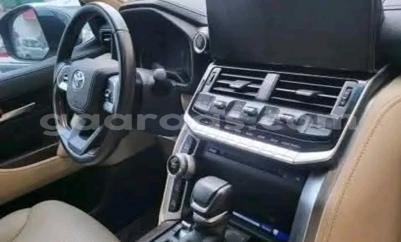 Acheter Occasion Voiture Toyota Land Cruiser Noir à Dakar, Dakar Acheter Occasion Voiture Toyota Land Cruiser Noir à Dakar, Dakar