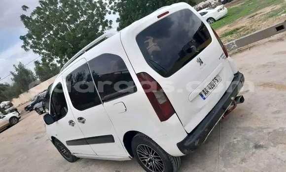 Dieundeu Occasion Peugeot Partner White Auto in Dakar in Dakar Dieundeu Occasion Peugeot Partner White Auto in Dakar in Dakar