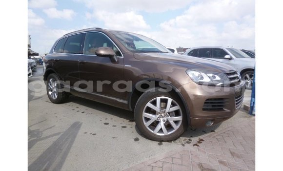 Acheter Import Voiture Volkswagen Touareg Marron à Import - Dubai, Dakar Acheter Import Voiture Volkswagen Touareg Marron à Import - Dubai, Dakar