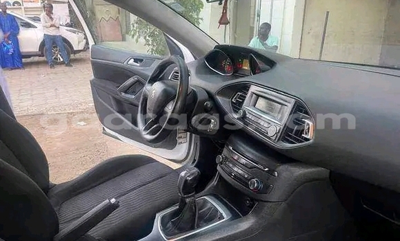 Buy Used Peugeot 308 White Car in Dakar in Dakar Buy Used Peugeot 308 White Car in Dakar in Dakar