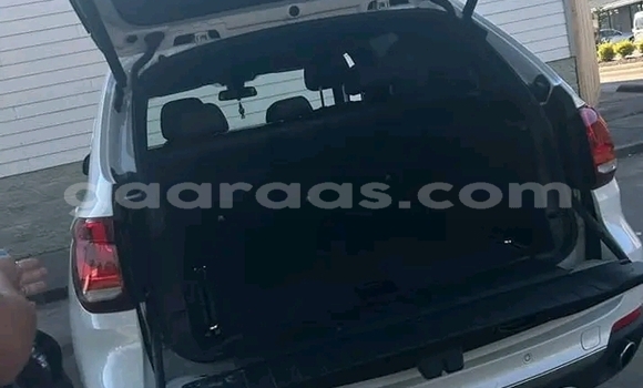 Buy Used BMW X5 White Car in Dakar in Dakar