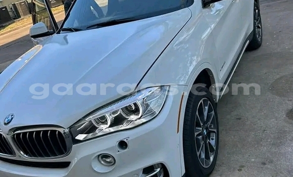 Dieundeu Occasion BMW X5 White Auto in Dakar in Dakar Dieundeu Occasion BMW X5 White Auto in Dakar in Dakar