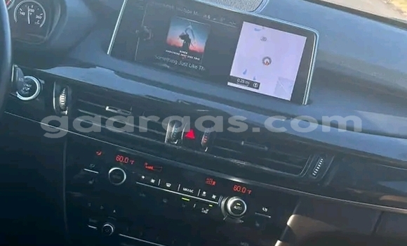 Dieundeu Occasion BMW X5 White Auto in Dakar in Dakar Dieundeu Occasion BMW X5 White Auto in Dakar in Dakar