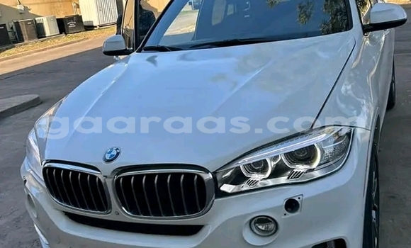 Dieundeu Occasion BMW X5 White Auto in Dakar in Dakar Dieundeu Occasion BMW X5 White Auto in Dakar in Dakar