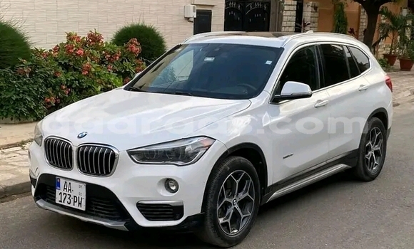 Acheter Occasion Voiture BMW X1 Blanc à Dakar, Dakar Acheter Occasion Voiture BMW X1 Blanc à Dakar, Dakar