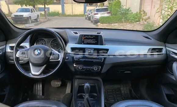 Acheter Occasion Voiture BMW X1 Blanc à Dakar, Dakar Acheter Occasion Voiture BMW X1 Blanc à Dakar, Dakar