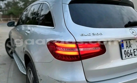 Acheter Occasion Voiture Mercedes‒Benz AMG GLC Blanc à Dakar, Dakar Acheter Occasion Voiture Mercedes‒Benz AMG GLC Blanc à Dakar, Dakar