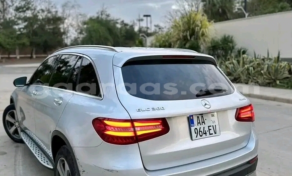 Acheter Occasion Voiture Mercedes‒Benz AMG GLC Blanc à Dakar, Dakar Acheter Occasion Voiture Mercedes‒Benz AMG GLC Blanc à Dakar, Dakar