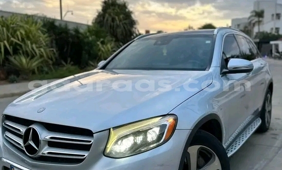 Acheter Occasion Voiture Mercedes‒Benz AMG GLC Blanc à Dakar, Dakar Acheter Occasion Voiture Mercedes‒Benz AMG GLC Blanc à Dakar, Dakar