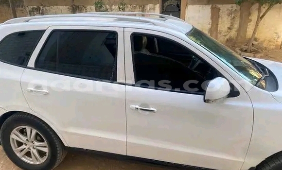 Buy Used Hyundai Santa Fe White Car in Dakar in Dakar Buy Used Hyundai Santa Fe White Car in Dakar in Dakar