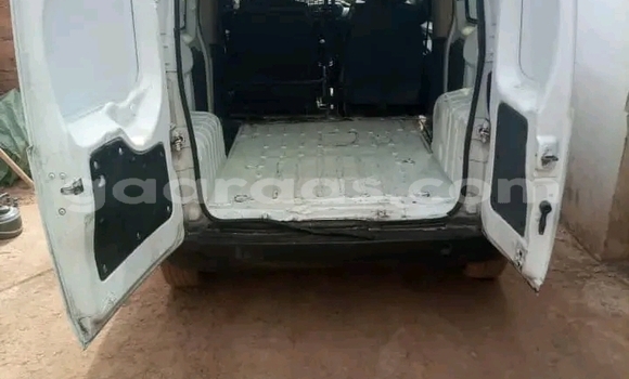 Acheter Occasion Voiture Citroen Berlingo Blanc à Dakar, Dakar Acheter Occasion Voiture Citroen Berlingo Blanc à Dakar, Dakar