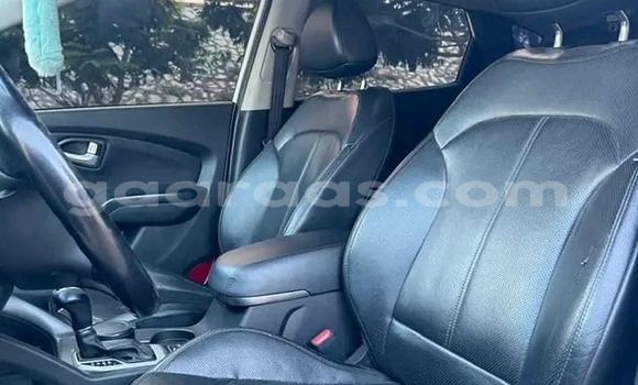 Acheter Occasion Voiture Hyundai Elantra Blanc à Dakar, Dakar Acheter Occasion Voiture Hyundai Elantra Blanc à Dakar, Dakar