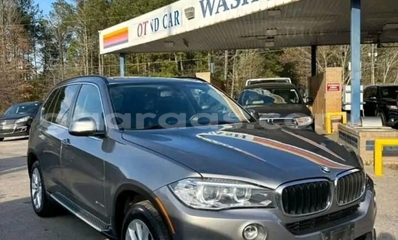 Dieundeu Occasion BMW X5 Other Auto in Dakar in Dakar Dieundeu Occasion BMW X5 Other Auto in Dakar in Dakar