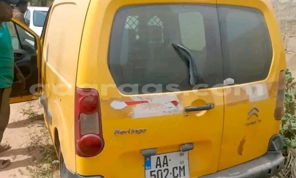 Acheter Occasion Voiture Citroen Berlingo Red à Dakar, Dakar Acheter Occasion Voiture Citroen Berlingo Red à Dakar, Dakar