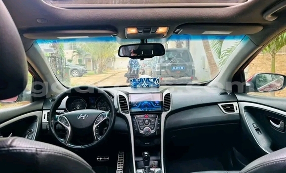 Acheter Occasion Voiture Hyundai Elantra Rouge à Dakar, Dakar Acheter Occasion Voiture Hyundai Elantra Rouge à Dakar, Dakar