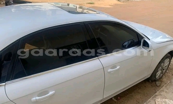 Acheter Occasion Voiture Audi A4 Blanc à Dakar, Dakar Acheter Occasion Voiture Audi A4 Blanc à Dakar, Dakar