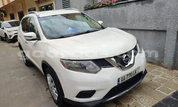 Acheter Occasion Voiture Nissan Rogue Blanc à Dakar, Dakar Acheter Occasion Voiture Nissan Rogue Blanc à Dakar, Dakar