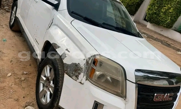 Dieundeu Occasion GMC Terrain White Auto in Dakar in Dakar Dieundeu Occasion GMC Terrain White Auto in Dakar in Dakar