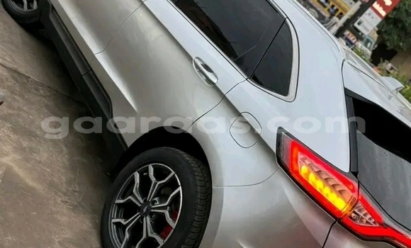 Acheter Occasion Voiture Ford Edge Blanc à Dakar, Dakar Acheter Occasion Voiture Ford Edge Blanc à Dakar, Dakar