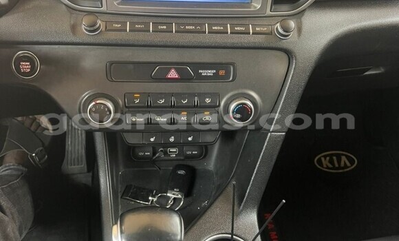 Dieundeu Occasion Kia Sportage Silver Auto in Dakar in Dakar Dieundeu Occasion Kia Sportage Silver Auto in Dakar in Dakar