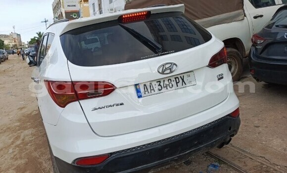 Dieundeu Occasion Hyundai Santa Fe White Auto in Dakar in Dakar Dieundeu Occasion Hyundai Santa Fe White Auto in Dakar in Dakar