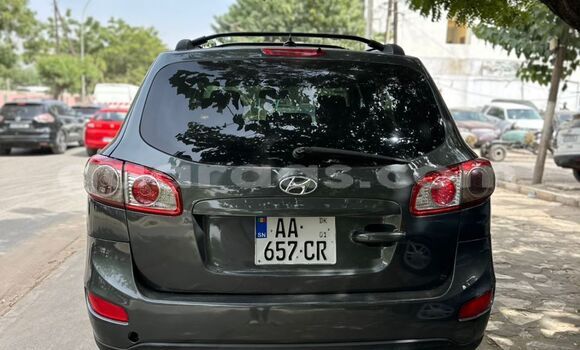 Buy Used Hyundai Santa Fe Beige Car in Dakar in Dakar Buy Used Hyundai Santa Fe Beige Car in Dakar in Dakar