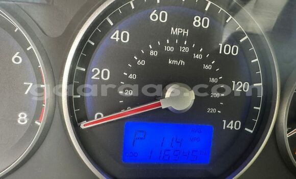 Buy Used Hyundai Santa Fe Beige Car in Dakar in Dakar Buy Used Hyundai Santa Fe Beige Car in Dakar in Dakar